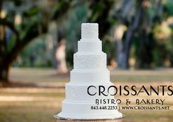 croissant's bistro and bakery cake picture